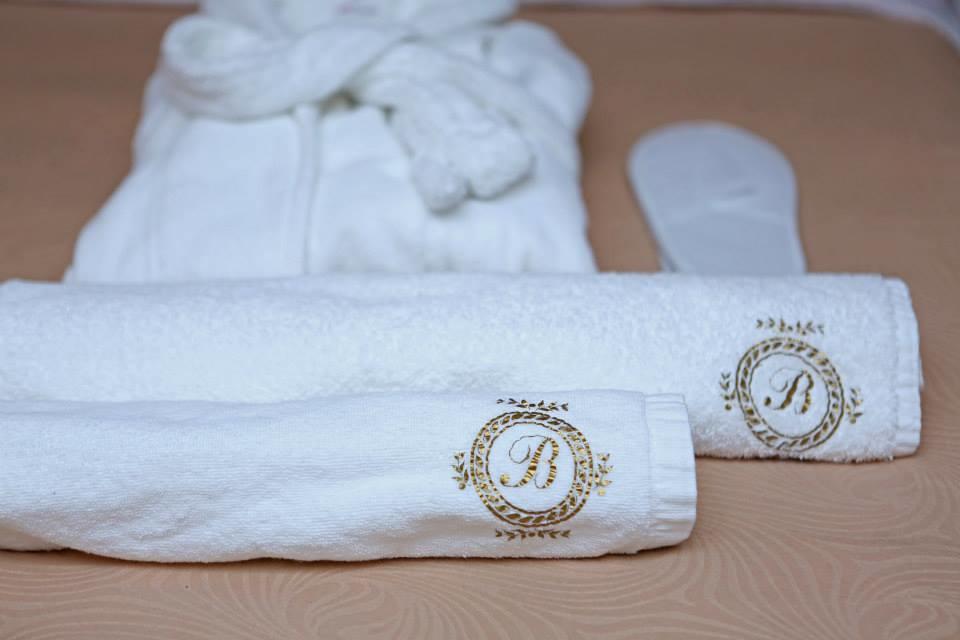 Bagrati 1003 Hotel Koetaisi Buitenkant foto
