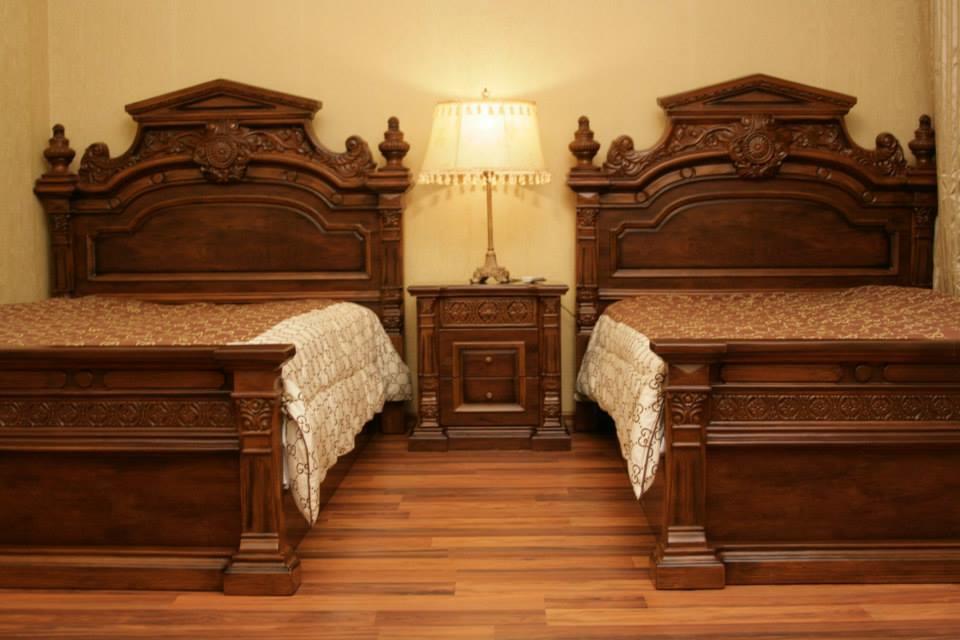 Bagrati 1003 Hotel Koetaisi Buitenkant foto